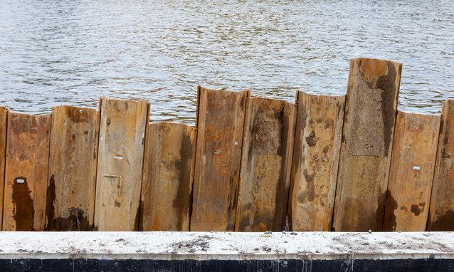 Larsen sheet piling on a construction site